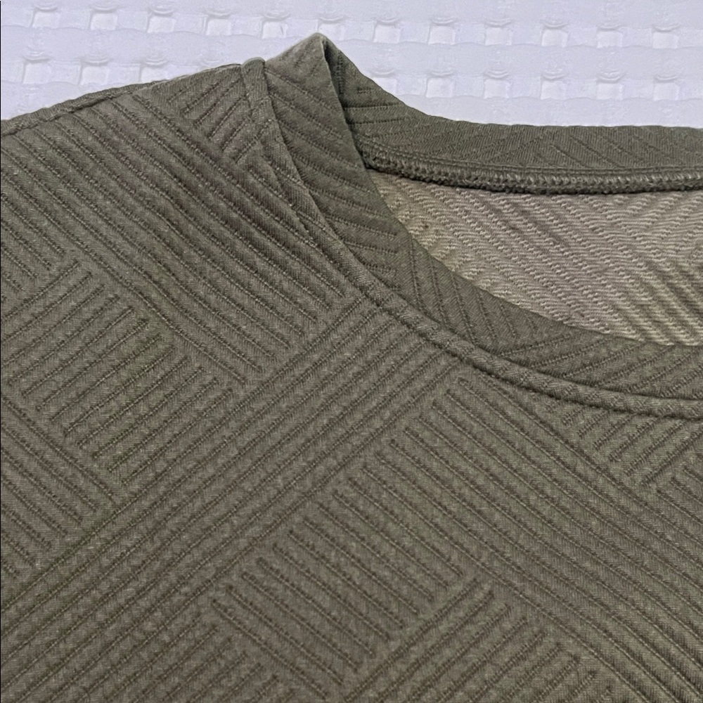 Amazon Olive Green Short Sleeve Sweatshirt Set - Picture 2 of 6
